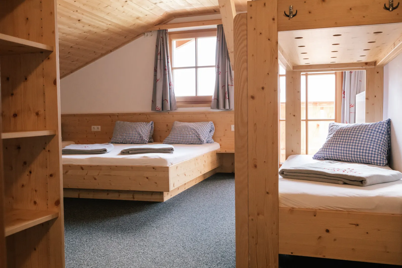 Hochfeldern Alm in Mieming, Tirol