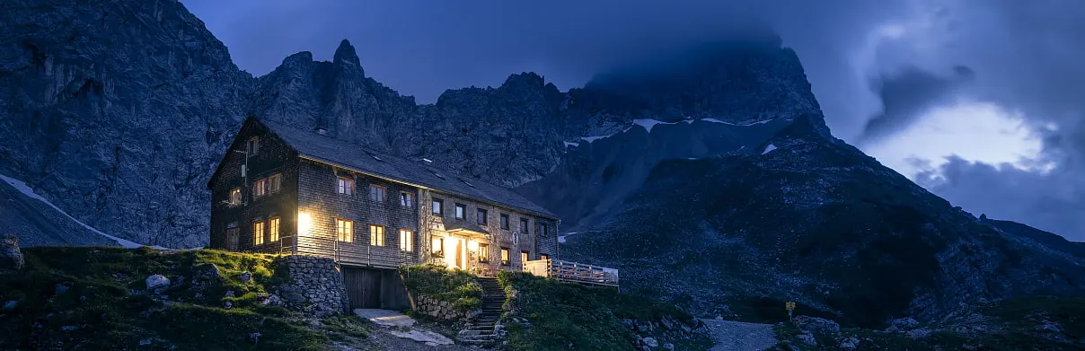 Lamsenjochhütte in Vomp, Tirol