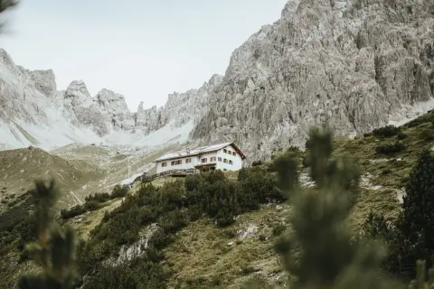 Steinsee-Hütte in Zams