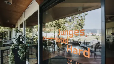 Junges Hotel - Jugendherberge Hard in Hard