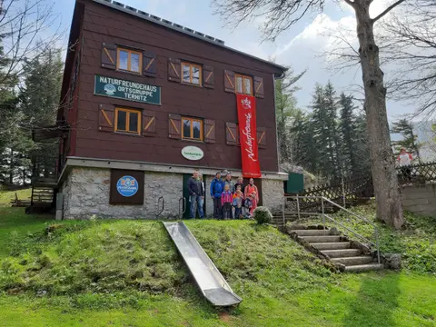 Ternitzerhütte (Grassingerhütte) in Puchberg am Schneeberg