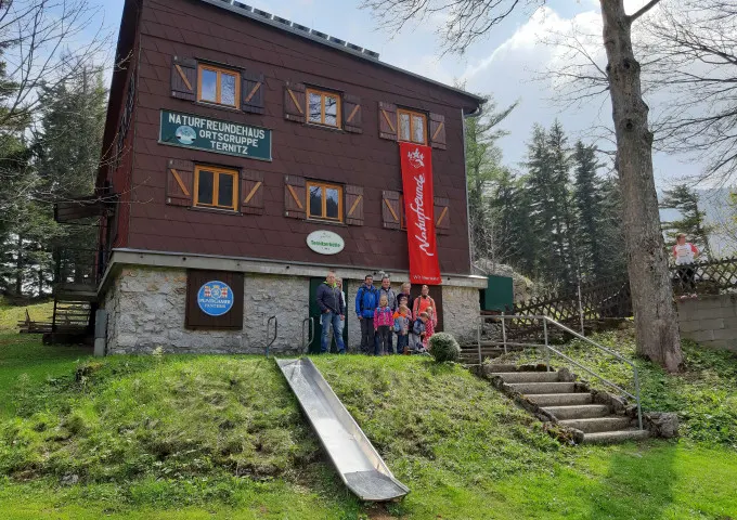 Ternitzerhütte (Grassingerhütte) in Puchberg am Schneeberg, Niederösterreich