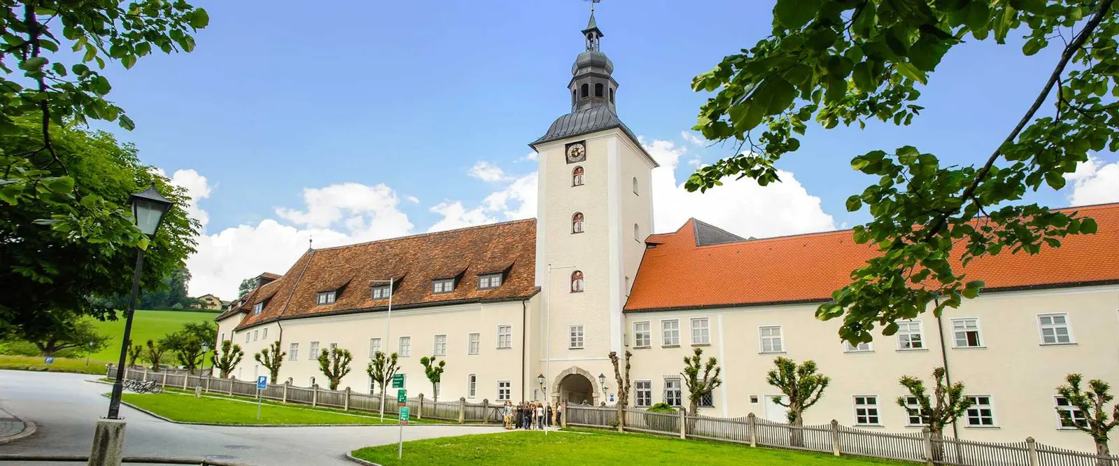 Exerzitien- und Bildungshaus der Benediktiner Michaelbeuern in Michaelbeuern, Salzburg